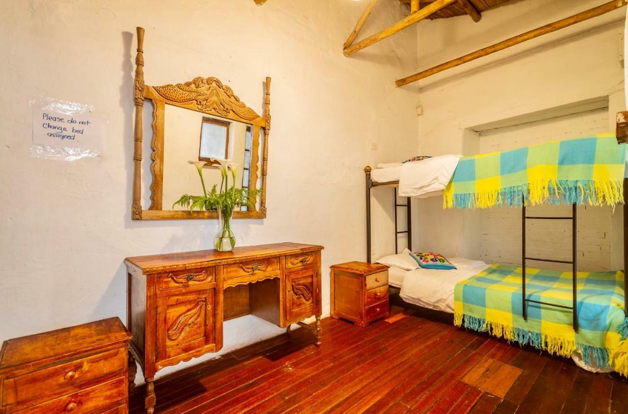 Alegrias Hostel โบโกตา ภายนอก รูปภาพ